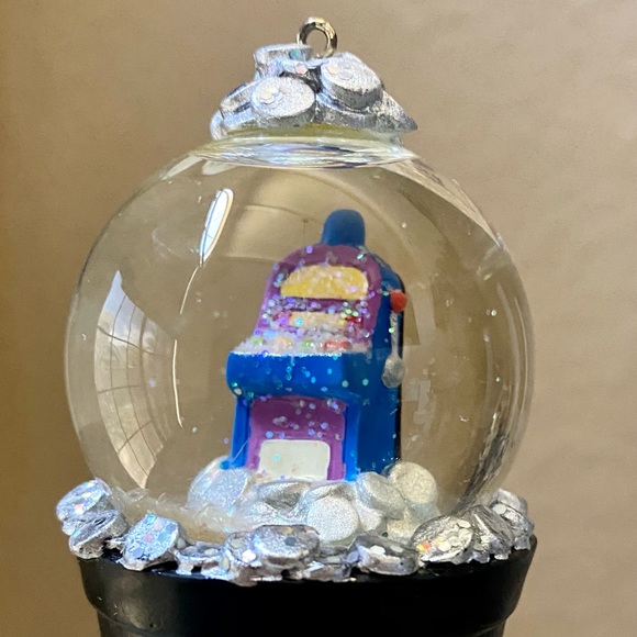 Mini slot♦️machine water globe ornament - Picture 5 of 7